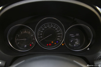 2015款阿特兹2.5L自动蓝天尊崇版