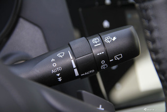 2016款傲虎 2.5L自动豪华导航版