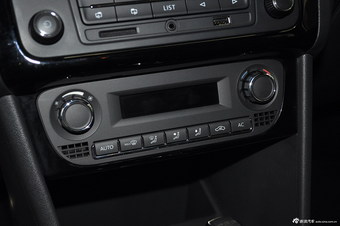 2012款POLO 1.4TSI GTI极地白