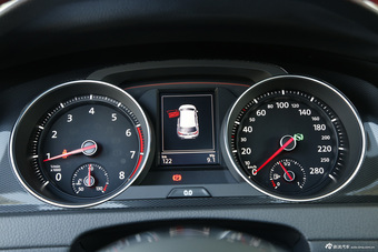 2016款高尔夫2.0T自动GTI