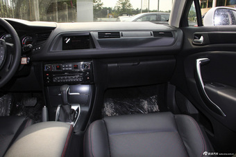 2016款雪铁龙C5 1.8T自动豪华型