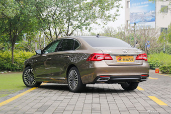 2016款传祺GA8 2.0T自动至尊版320T