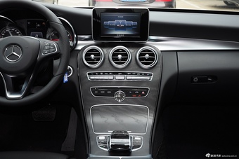 20015款奔驰C级C200旅行版