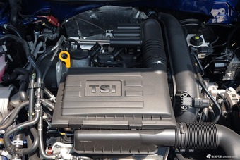 2015款朗行230TSI DSG舒适版