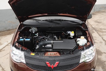 2015款五菱宏光S 1.5L手动基本型 国V图片