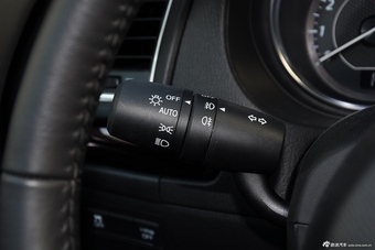 2014款马自达6阿特兹 2.0L蓝天尊贵版