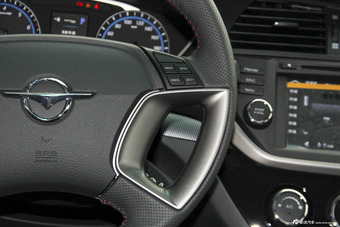 2015款海马M6 1.5T自动豪华型