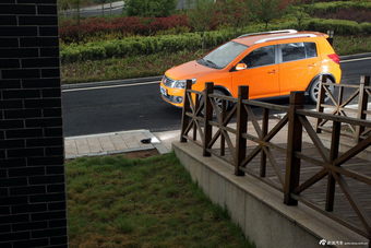 2014款金刚CROSS 1.5L自动精英型