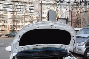 2015款奇瑞E3 1.5L手动实尚版