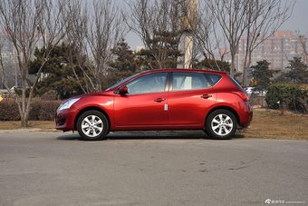 2014款骐达1.6L CVT智能型