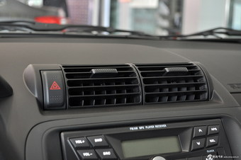 2014款理念1.3L手动舒适型 巴黎蓝