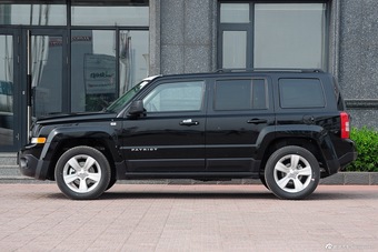 2014款自由客2.0L运动增强版