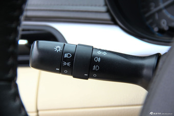 2014款威驰1.5L自动智尊版