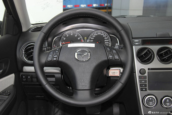 2015款马自达6 2.0L自动时尚型