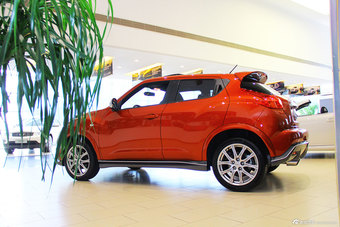 英菲尼迪ESQ 2014款 1.6L 率臻版