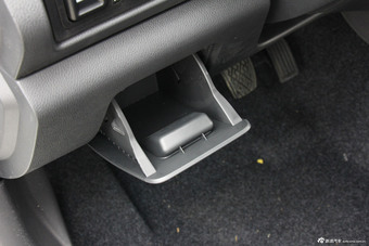 2014款金刚三厢1.5L手动进取型到店实拍