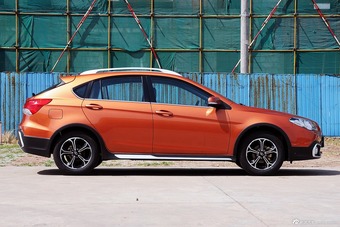 2015款V CROSS 1.5T手动智控型