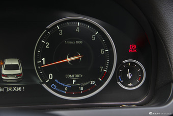 2013款宝马7系730Li豪华型