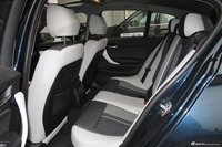 2015款宝马1系118i 1.6T自动都市设计套装