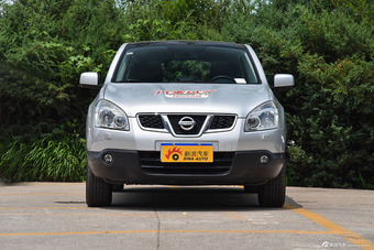 2015款逍客2.0L两驱CVT XV酷雷