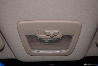 2015款 宝骏560 1.8L手动舒适型