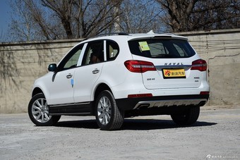 2015款哈弗H8 2.0T自动四驱精英型