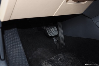 2015款速腾230TSI自动舒适型