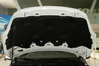 2015款沃尔沃V40 1.6T智逸版