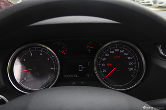 2014款东风标致408 1.8L自动豪华版