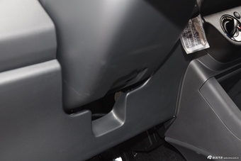 2015款雨燕1.5L手动限定版