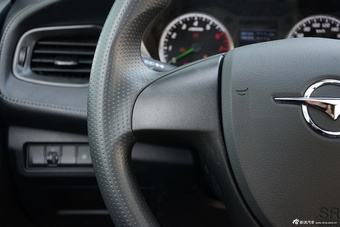 2016款海马M3 1.5L手动时尚型