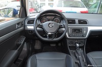 2015款朗行230TSI DSG舒适版