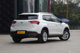 2016款DS 6 1.6T自动舒适版THP160