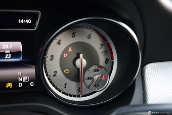 2016款奔驰CLA级 CLA200 1.6T自动动感型