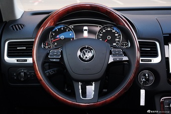 2011款途锐V6 3.0TSI汽油舒适型