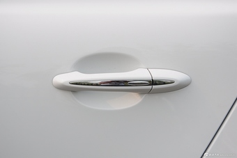 2015款捷豹XJL2.0T两驱典雅商务80周年典藏版