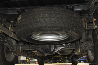 2015款骐铃T7 2.8T手动两驱尊贵版加长轴距JE493ZKQ4CB