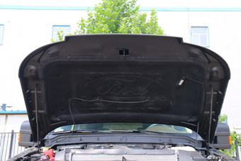 2016款乔治巴顿超级越野车