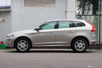 2016款沃尔沃XC60 2.0T 智进版