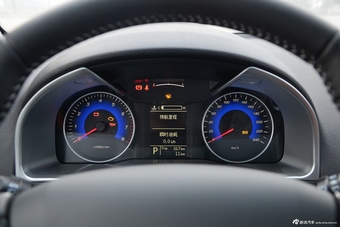 2016款吉利帝豪1.5L自动RS两厢向上版