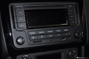 2012款POLO 1.4TSI GTI极地白