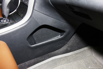 2014款奔腾B90 1.8T自动豪华型到店实拍