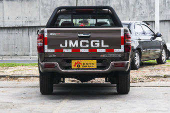 2015款骐铃T7 2.8T手动两驱尊贵版加长轴距JE493ZKQ4CB