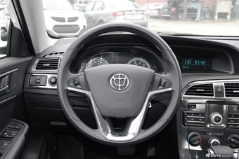 2017款中华H530 1.6L自动舒适型