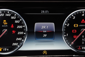 2015款奔驰S500Coupe 4MATIC