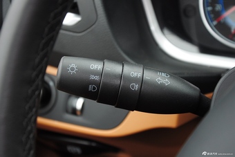 2015款华颂7 2.0T自动豪华型