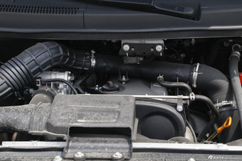 2013款瑞风M5 2.0T自动公务版