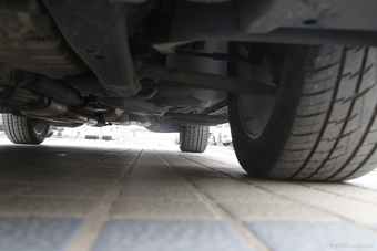 2015款凯迪拉克SRX 3.0L自动领先型