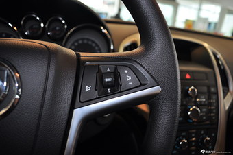 2014款英朗XT 1.6L自动时尚型 天际蓝