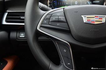 2016款凯迪拉克CT6 2.0T自动28T领先型
